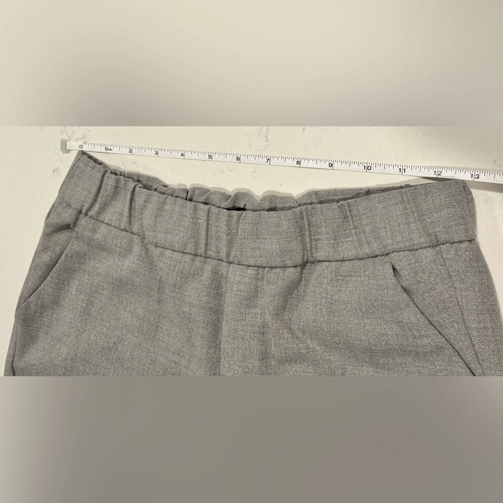 🌸 Zara TRF Collection Women’s Medium Gray Ankle Pants with Elastic Waist